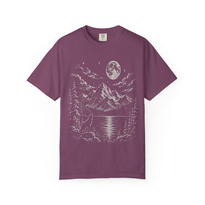 Vintage Wolf Moon T-Shirt – Howling Wolf Mountain & Forest Graphic Tee