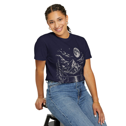 Vintage Wolf Moon T-Shirt – Howling Wolf Mountain & Forest Graphic Tee